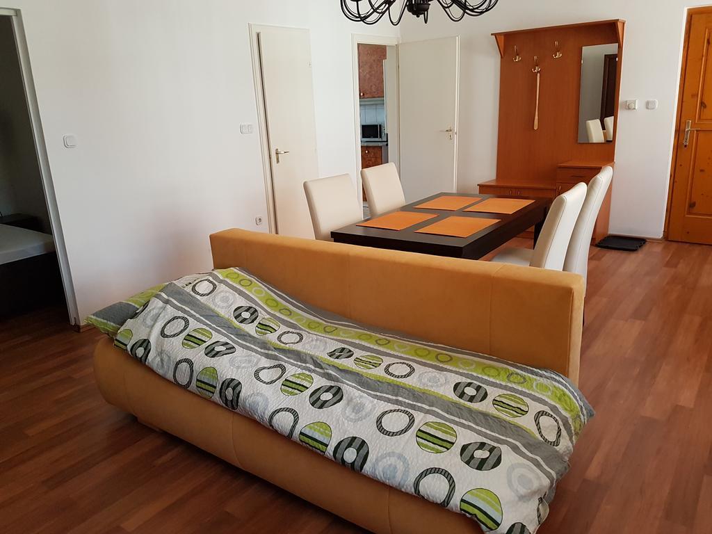 Apartman Kaszas Central Мошонмадьяровар Экстерьер фото